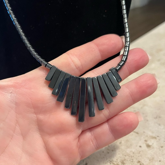 18” hematite necklace - Picture 2 of 3